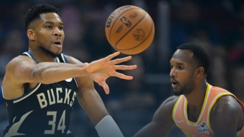 Milwaukee Bucks vs Cleveland Cavaliers Full Game Replay November 17, 2025 NBA